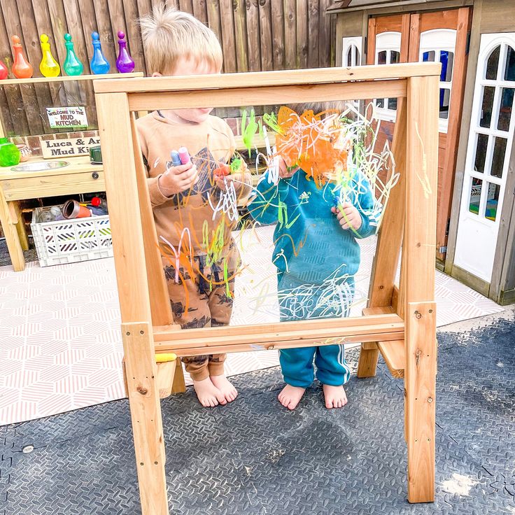 Wooden Messy Play Easel For Indoor & Outdoor Play – Outdoor Art Easel