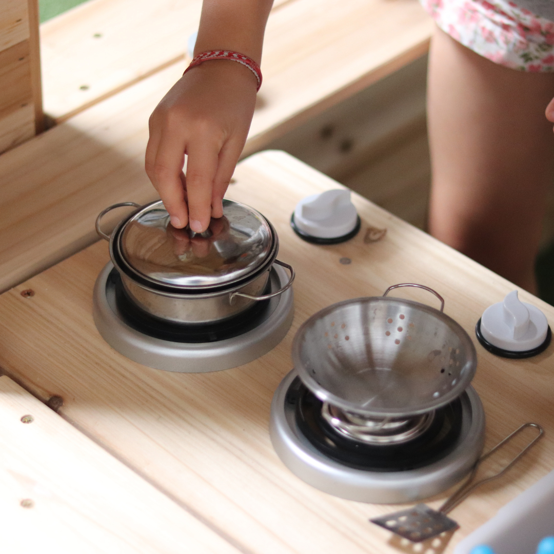Play Kitchen Table – Wall-Mounted Outdoor Play Kitchen