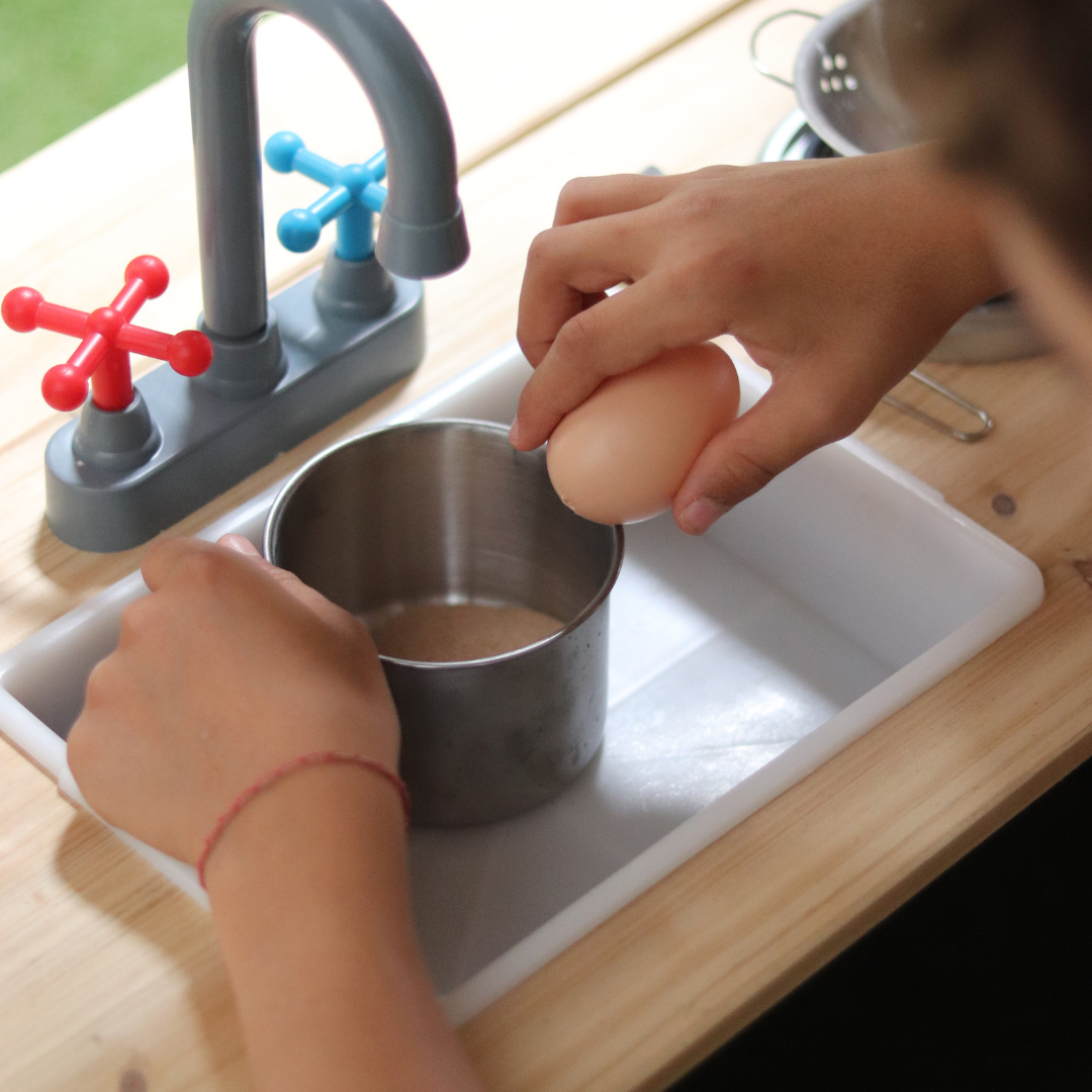 Play Kitchen Table – Wall-Mounted Outdoor Play Kitchen