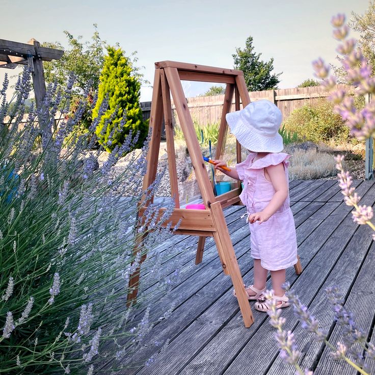 Wooden Messy Play Easel For Indoor & Outdoor Play – Outdoor Art Easel