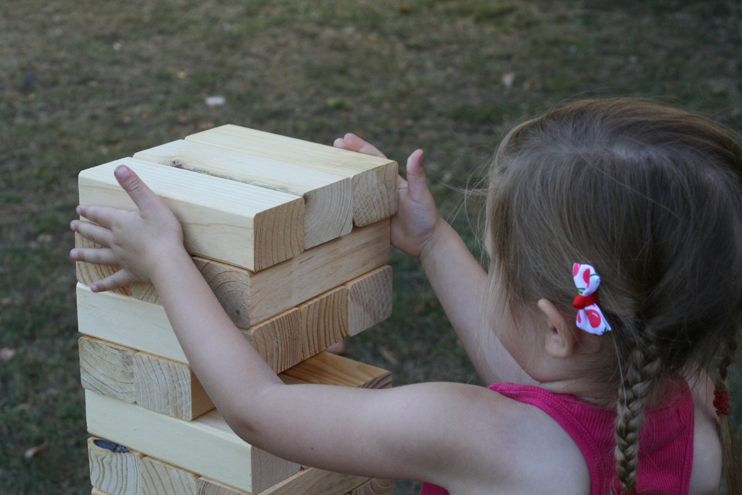 Mega Hi-Tower In A Bag – Giant Garden Stacking Game