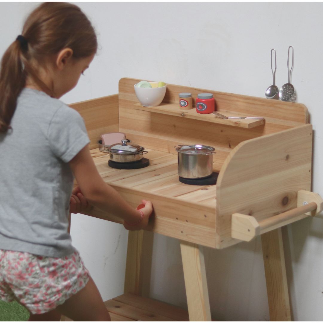 Children’s Outdoor Wooden BBQ Stand – Outdoor Role Play Toy