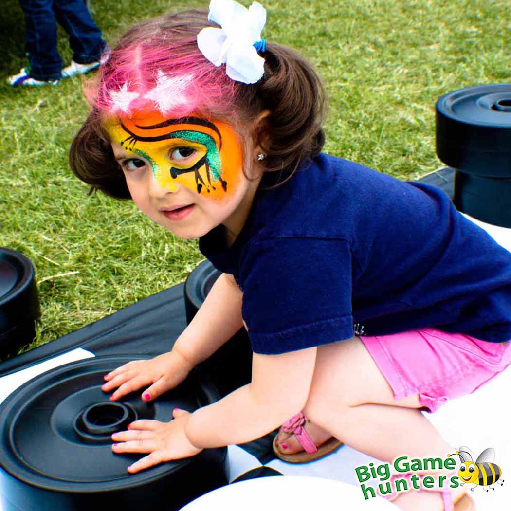 Giant Draught Pieces – Giant Garden Draughts